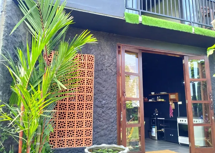 Kubu Black House Appartamento Jembrana
