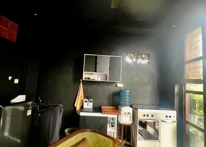 Appartamento Kubu Black House Jembrana